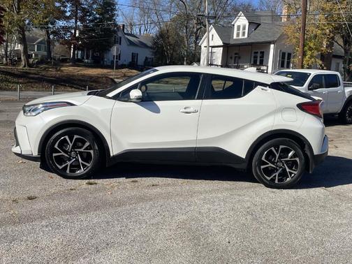2020 Toyota C-HR XLE