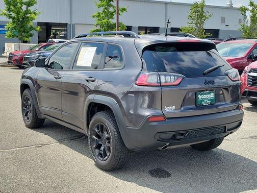 Crystal Metallic 2022 Jeep Cherokee X