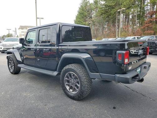 2022 Jeep Gladiator Overland