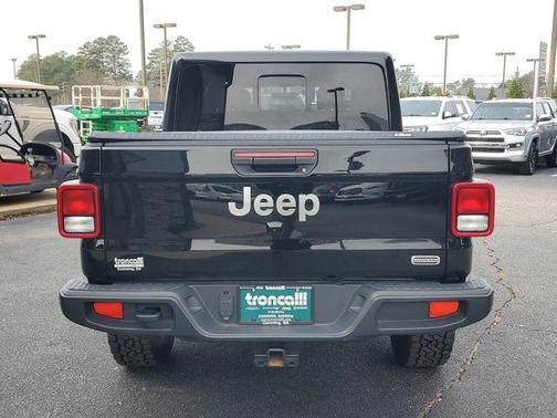 2022 Jeep Gladiator Overland