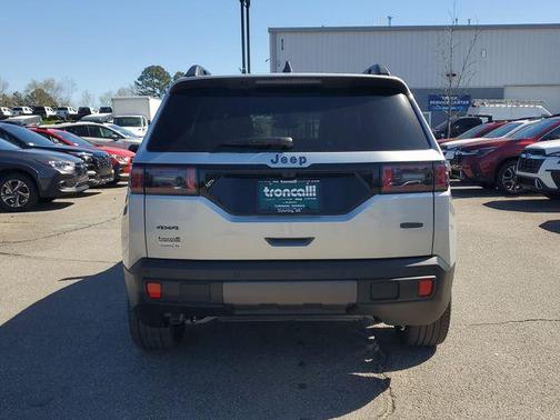 2026 Jeep Cherokee Overland