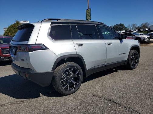 2026 Jeep Cherokee Overland