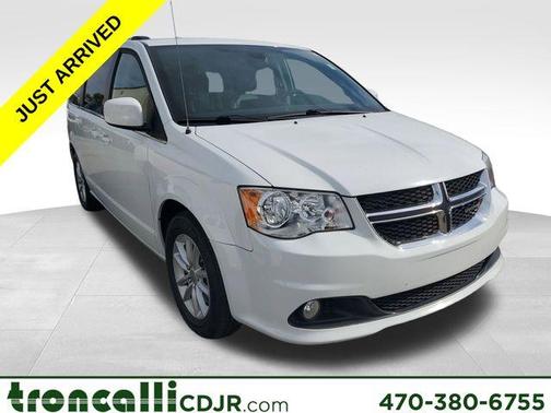 White 2019 Dodge Grand Caravan SXT
