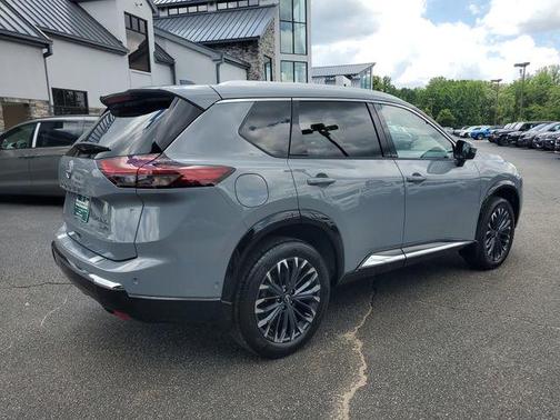 2024 Nissan Rogue Platinum