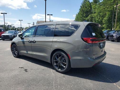2025 Chrysler Pacifica Limited
