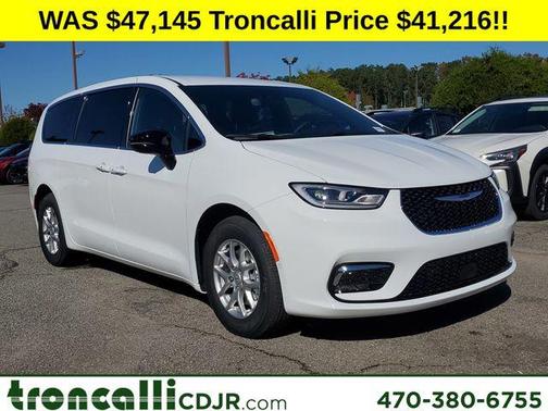 2026 Chrysler Pacifica Select