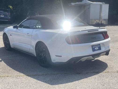 Oxford White 2017 Ford Mustang GT Premium