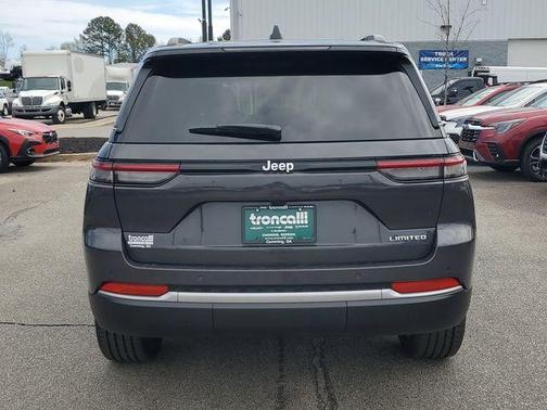 Metallic 2026 Jeep Grand Cherokee Limited