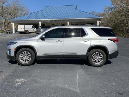 2022 Chevrolet Traverse LT Leather