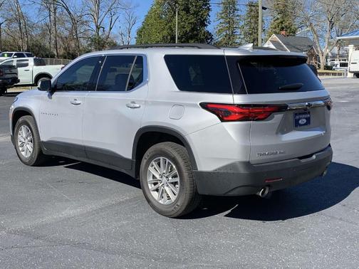 2022 Chevrolet Traverse LT Leather