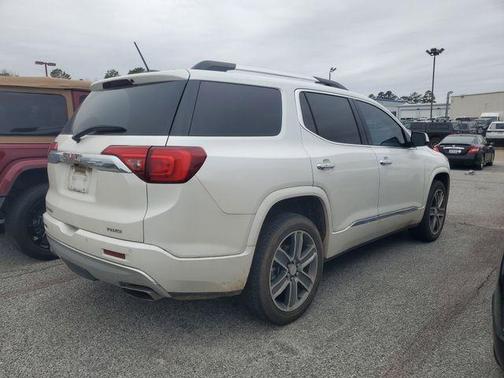 2017 GMC Acadia Denali