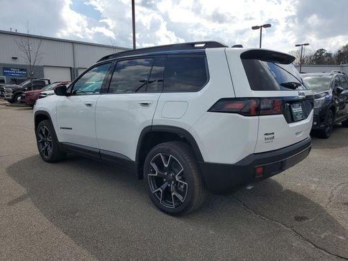 2026 Jeep Cherokee Overland