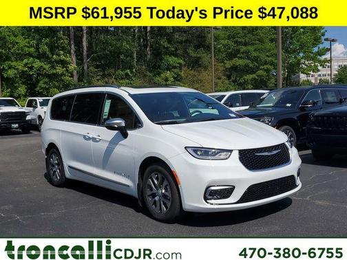 2025 Chrysler Pacifica Hybrid Pinnacle