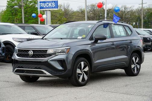 Deep Black Pearl 2024 Volkswagen Taos 1.5T S