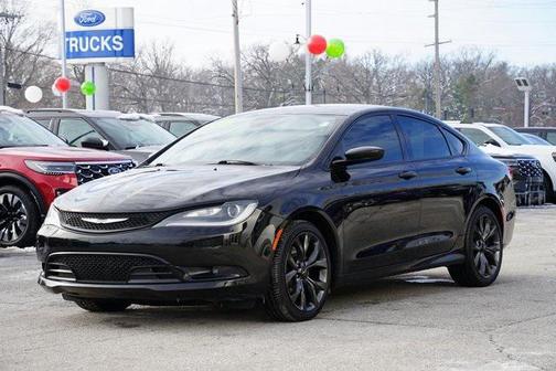 2015 Chrysler 200 S