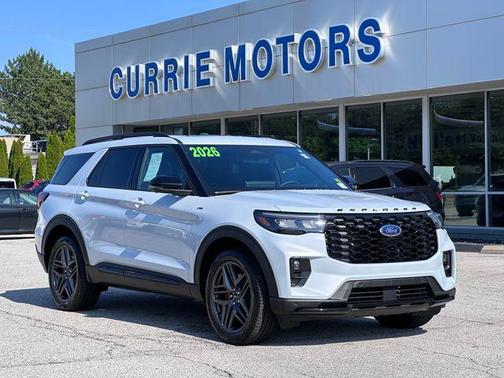 Space White Metallic 2026 Ford Explorer ST-Line