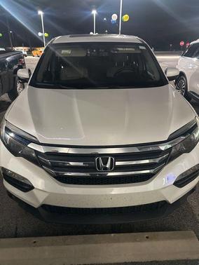 White Diamond Pearl 2017 Honda Pilot EX-L