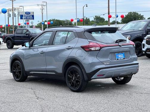 Boulder Gray 2024 Nissan Kicks SR