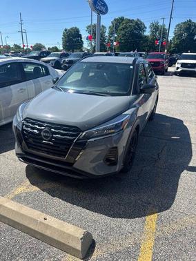 Boulder Gray 2024 Nissan Kicks SR
