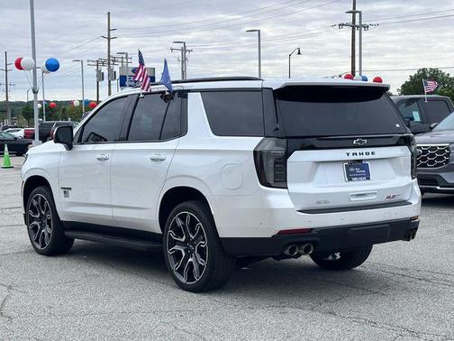 Iridescent Pearl Tricoat 2025 Chevrolet Tahoe 4WD RST