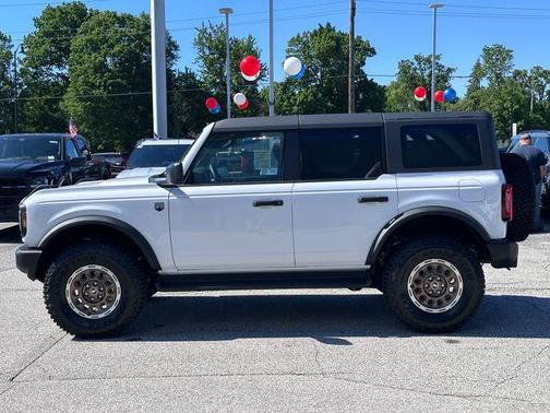 Oxford White 2026 Ford Bronco Big Bend
