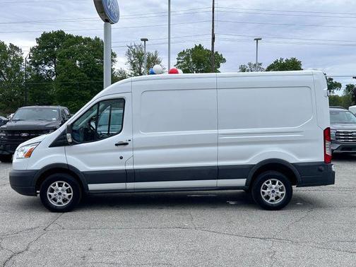 Oxford White 2015 Ford Transit-250 Base