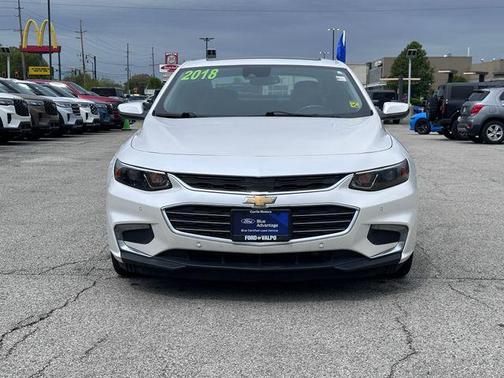 Iridescent Pearl Tricoat 2018 Chevrolet Malibu Premier