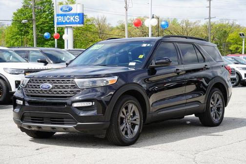 Agate Black Metallic 2023 Ford Explorer XLT