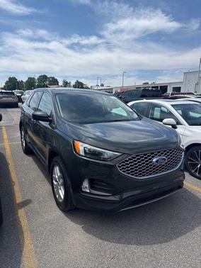 Forged Green Metallic 2023 Ford Edge SEL