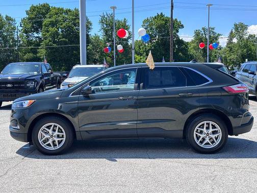 Forged Green Metallic 2023 Ford Edge SEL