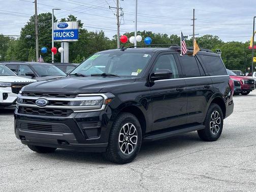 Agate Black Metallic 2023 Ford Expedition XLT