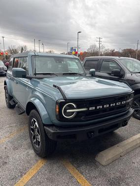 2023 Ford Bronco Outer Banks