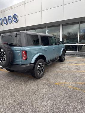 2023 Ford Bronco Outer Banks