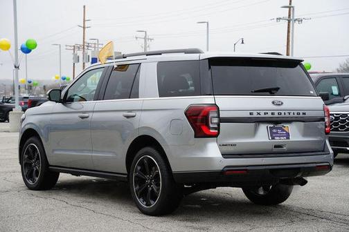 Iconic Silver Metallic 2022 Ford Expedition Limited