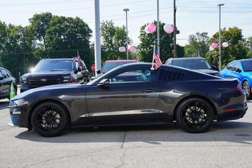 2022 Ford Mustang EcoBoost Premium