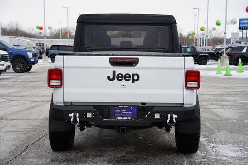 2021 Jeep Gladiator Willys 4x4