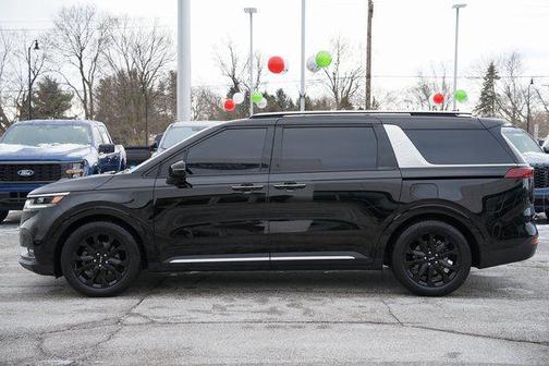 2024 Kia Carnival SX