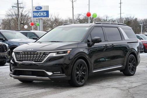 2024 Kia Carnival SX