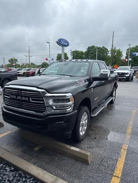 2023 RAM 3500 Laramie Crew Cab 4x4 6'4' Box