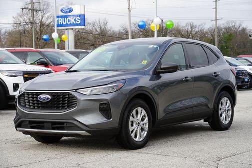 Carbonized Gray Metallic 2025 Ford Escape Active