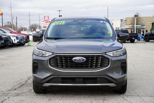 Carbonized Gray Metallic 2025 Ford Escape Active