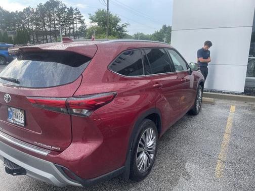 2021 Toyota Highlander Platinum