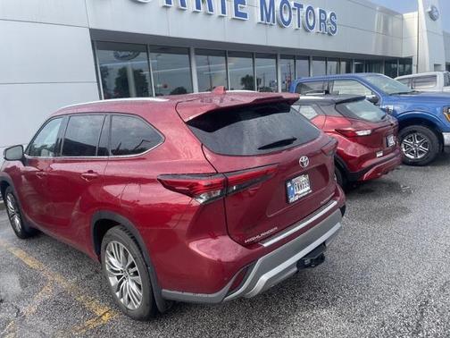 2021 Toyota Highlander Platinum