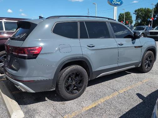 2024 Volkswagen Atlas 2.0T SEL