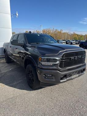 2020 RAM 2500 Laramie Mega Cab 4X4 6'4' Box
