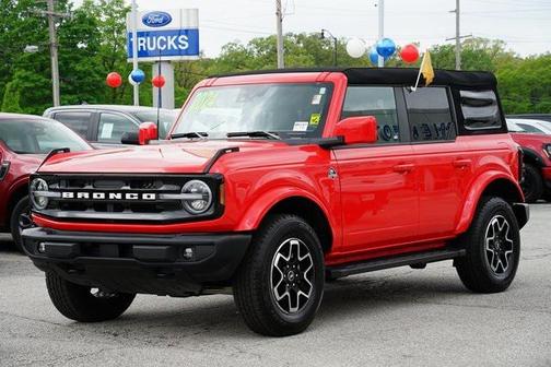 2024 Ford Bronco Outer Banks