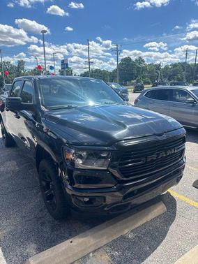 Diamond Black Crystal Pearlcoat 2019 RAM 1500 Big Horn