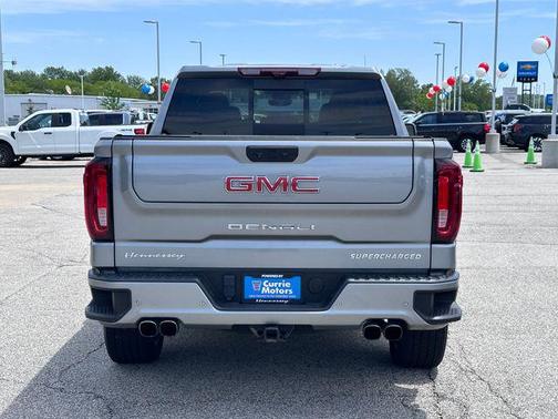 Sterling Metallic 2024 GMC Sierra 1500 Denali