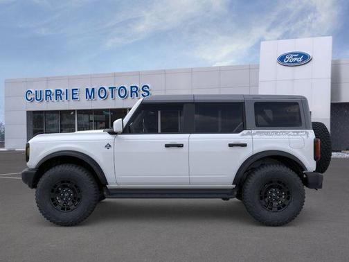 Oxford White 2026 Ford Bronco Outer Banks