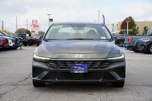 2024 Hyundai ELANTRA Limited